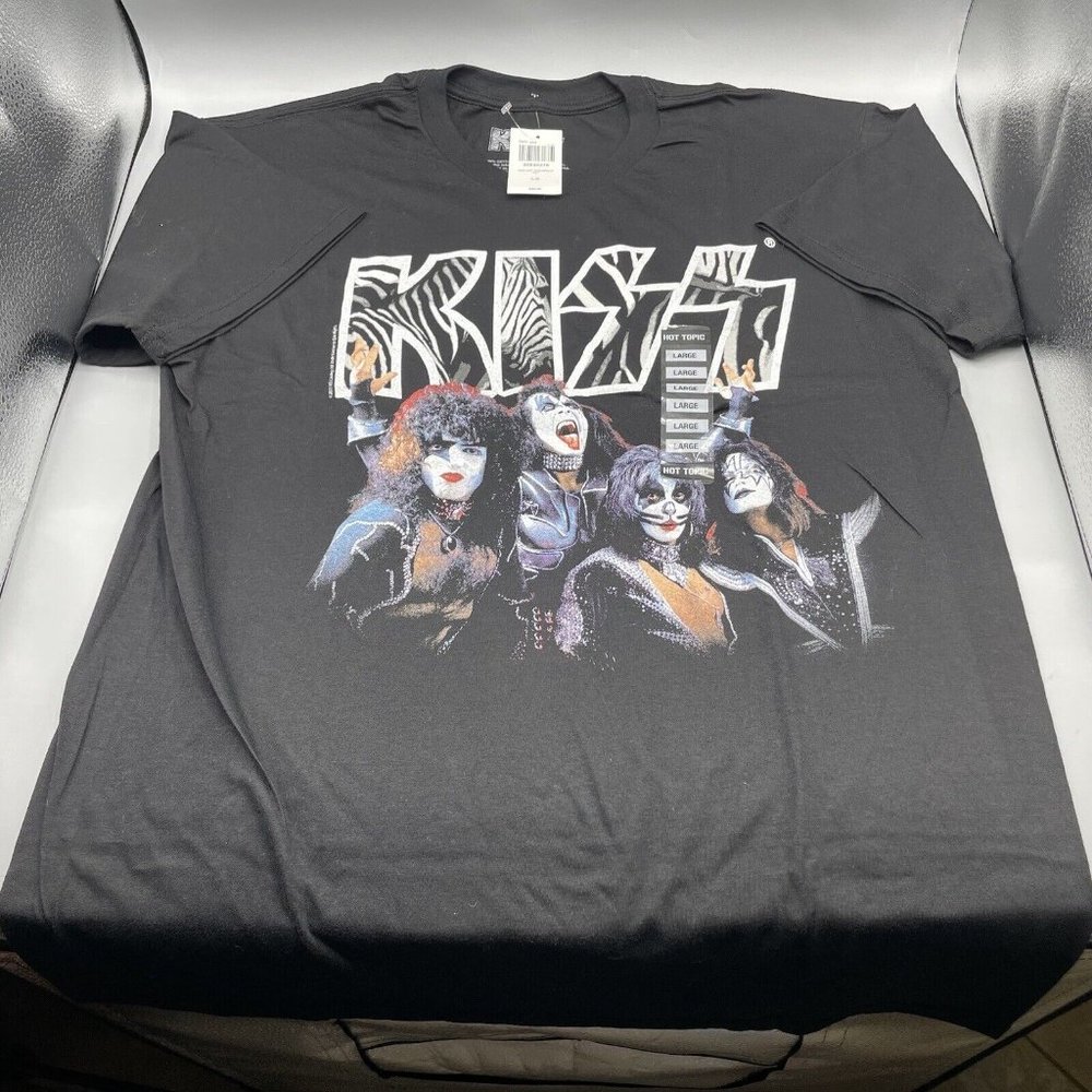 Kiss Rock Band T-Shirt LARGE New